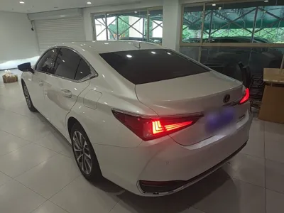 Lexus ES 2021, 57300 км, за 29307 USD - фото 4