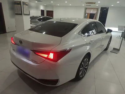 Lexus ES 2021, 57300 км, за 29307 USD - фото 6