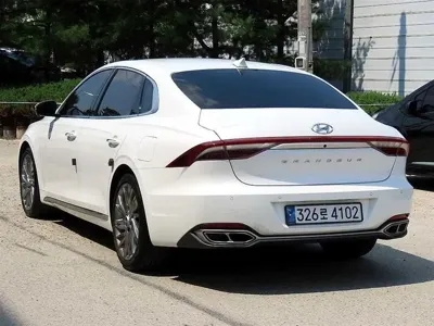 Hyundai Grandeur 2022, 73627 км, за 17321.08 USD