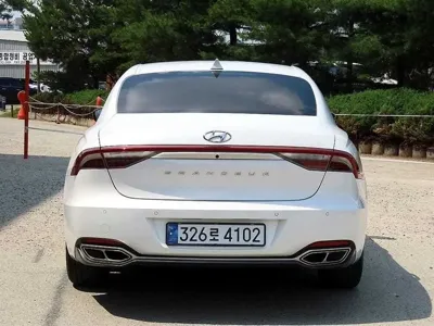 Hyundai Grandeur 2022, 73627 км, за 17321.08 USD