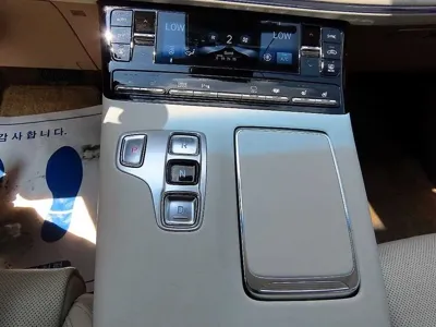 Hyundai Grandeur 2022, 73627 км, за 17321.08 USD - фото 9
