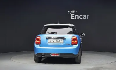 MINI Cooper 2016, 98042 км, за 4420.46 USD