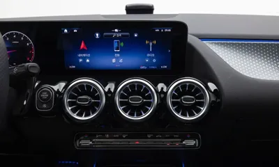 Mercedes-Benz GLA-Class 2025, 1428 км, за 33876.24 USD - фото 13