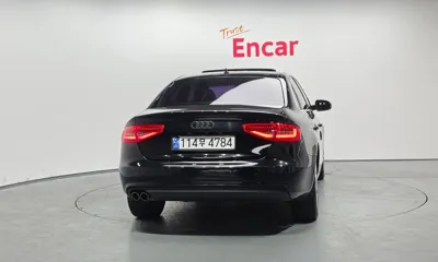 Audi A4 2015, 167288 км, за 3305.13 USD