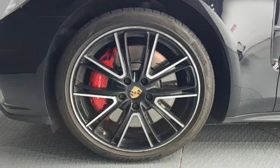 Porsche Panamera 2017, 129317 км, за 44800.4 USD