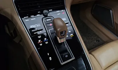 Porsche Panamera 2017, 129317 км, за 44724.68 USD - фото 9