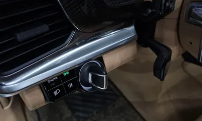 Porsche Panamera 2017, 129317 км, за 44724.68 USD - фото 34