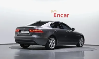 Jaguar XE 2019, 94850 км, за 6120.98 USD