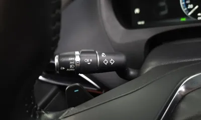 Jaguar XE 2019, 94850 км, за 6120.98 USD - фото 29