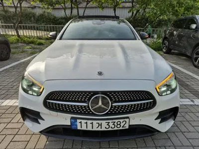Mercedes-Benz E-Class 2023, 29530 км, за 33860.77 USD