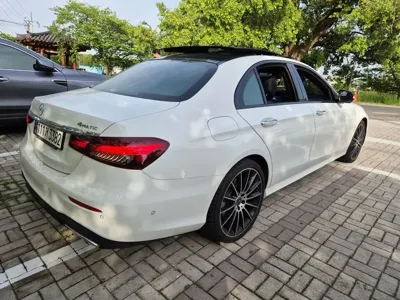 Mercedes-Benz E-Class 2023, 29530 км, за 33860.77 USD