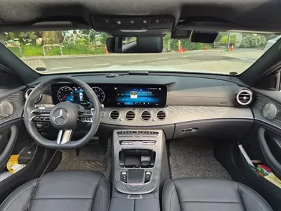 Mercedes-Benz E-Class 2023, 29530 км, за 33803.54 USD - фото 11
