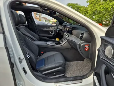 Mercedes-Benz E-Class 2023, 29530 км, за 33803.54 USD - фото 16