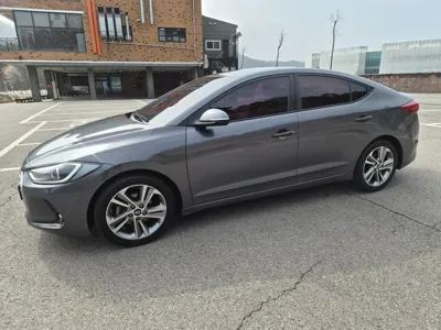 Hyundai Avante 2018, 106824 км, за 5856.68 USD - фото 6