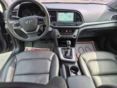 Hyundai Avante 2018, 106824 км, за 5856.68 USD - фото 8