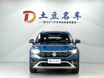 Volkswagen Tayron 2023, 76100 км, за 21514.12 USD