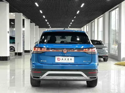 Volkswagen Tayron 2023, 76100 км, за 21514.12 USD