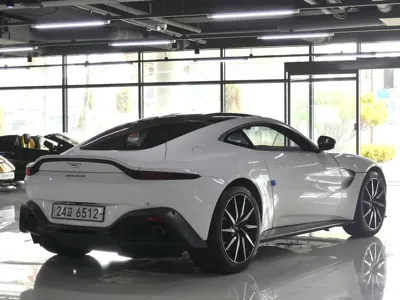 Astonmartin Vantage 2019, 30400 км, за 78625.69 USD