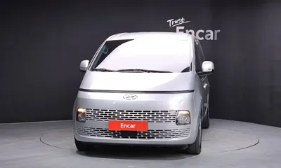 Hyundai Staria 2023, 70345 км, за 14529.24 USD