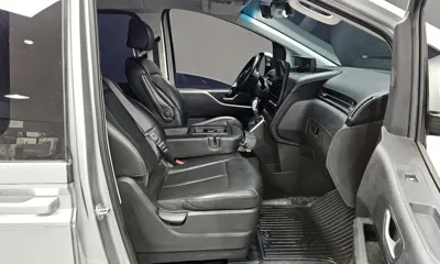 Hyundai Staria 2023, 70345 км, за 14529.24 USD - фото 11
