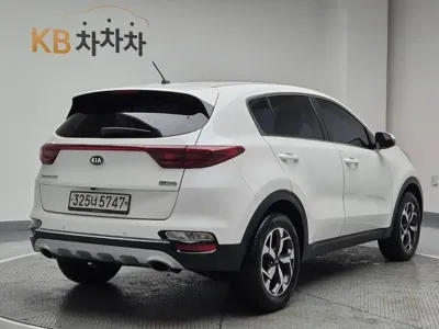Kia Sportage 2019, 125837 км, за 7135.78 USD