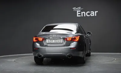 Infiniti Q50 2015, 136732 км, за 4428.88 USD