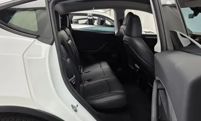 Tesla Model Y 2024, 32184 км, за 26587.78 USD - фото 12