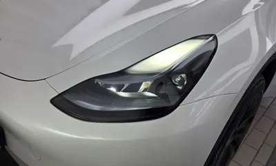 Tesla Model Y 2024, 32184 км, за 26587.78 USD - фото 22