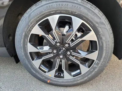 Kia Canival 2023, 30000 км, за 7894.91 USD