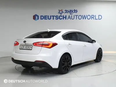 Kia K3 2014, 160125 км, за 2931.6 USD