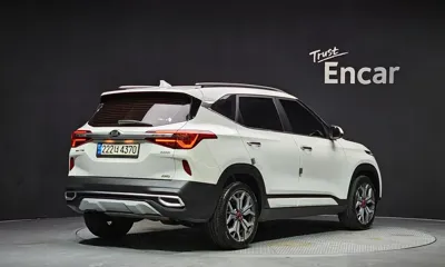 Kia Seltos 2022, 121359 км, за 10408.54 USD