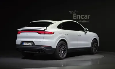 Porsche Cayenne 2021, 12595 км, за 65554.36 USD