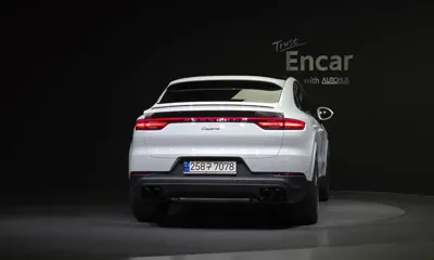 Porsche Cayenne 2021, 12595 км, за 65554.36 USD