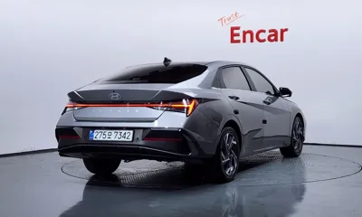 Hyundai Avante 2026, 8944 км, за 16695.8 USD