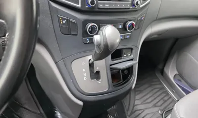 Hyundai Starex 2018, 165859 км, за 6962.69 USD - фото 9
