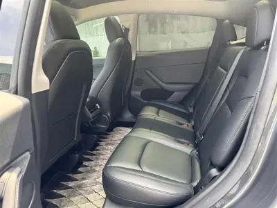 Tesla Model Y 2024, 80000 км, за 23461.9 USD - фото 6