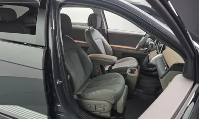Hyundai Ioniq5 2024, 41673 км, за 25350.36 USD - фото 12