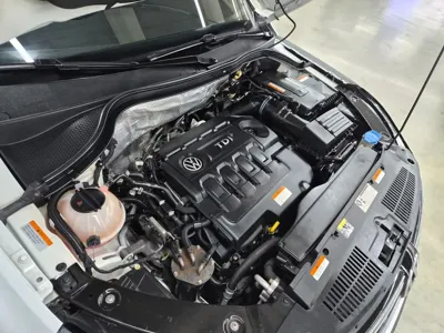 Volkswagen Tiguan 2016, 214569 км, за 6837.27 USD - фото 6