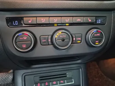 Volkswagen Tiguan 2016, 214569 км, за 6837.27 USD - фото 12
