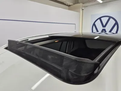 Volkswagen Tiguan 2016, 214569 км, за 6837.27 USD - фото 14