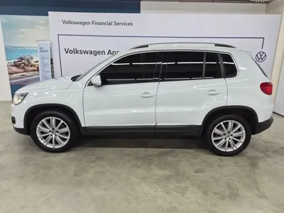 Volkswagen Tiguan 2016, 214569 км, за 6837.27 USD - фото 18