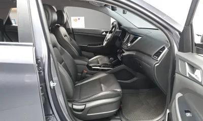 Hyundai Tucson 2017, 90677 км, за 8794.79 USD - фото 11