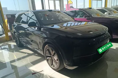 Li Auto L9 2025, 10300 км, за 50498 USD