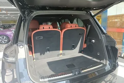 Li Auto L9 2025, 10300 км, за 50498 USD - фото 27