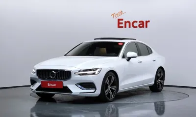 Volvo S60 · 2021 год
