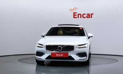 Volvo S60 2021, 109500 км, за 17172.12 USD