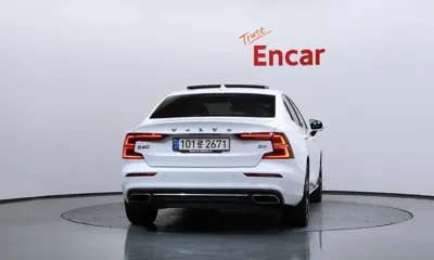 Volvo S60 2021, 109500 км, за 17172.12 USD