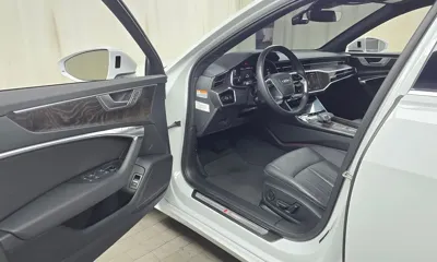 Audi A6 2022, 27495 км, за 24325.77 USD - фото 10