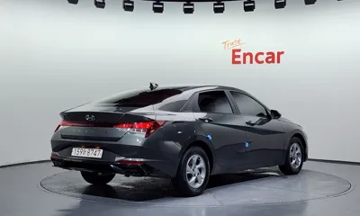 Hyundai Avante 2021, 107620 км, за 9051.24 USD
