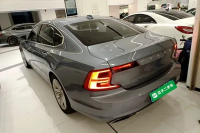 Volvo S90 2017, 128300 км, за 15244 USD
